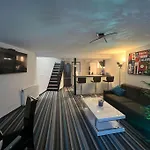 La P'tite Maison Et Votre Terrasse Prive !