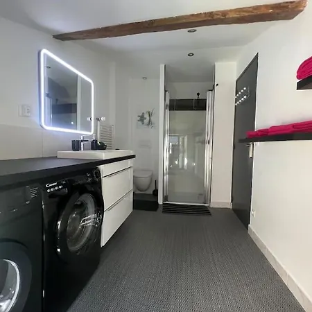 La P'tite Maison Et Votre Terrasse Privé ! * Joinville