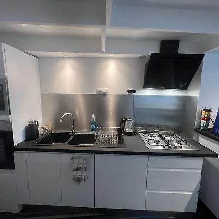 La P'tite Maison Et Votre Terrasse Privé ! * Joinville